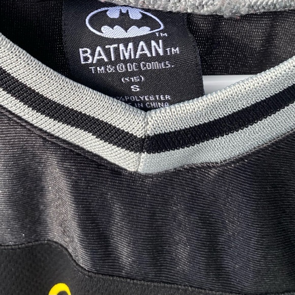 DC Comics Jersey Batman - Picture 4 of 9